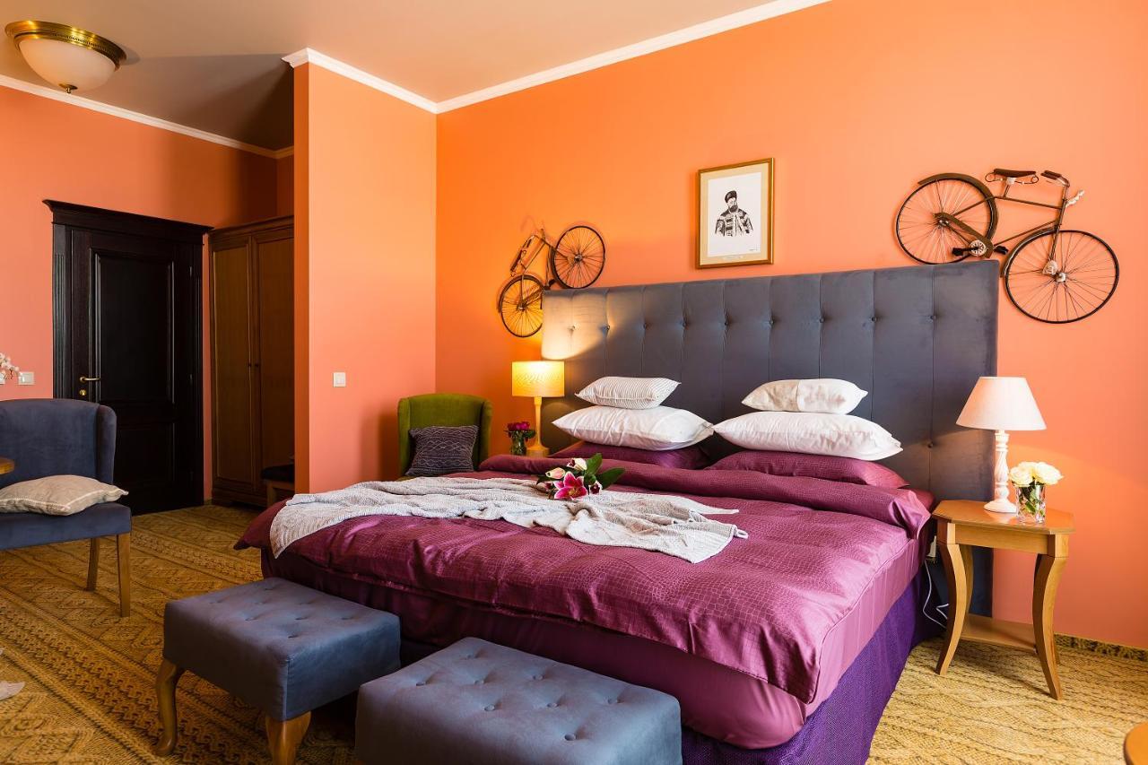 Country Spa Retreat 스나고브 외부 사진 A bedroom