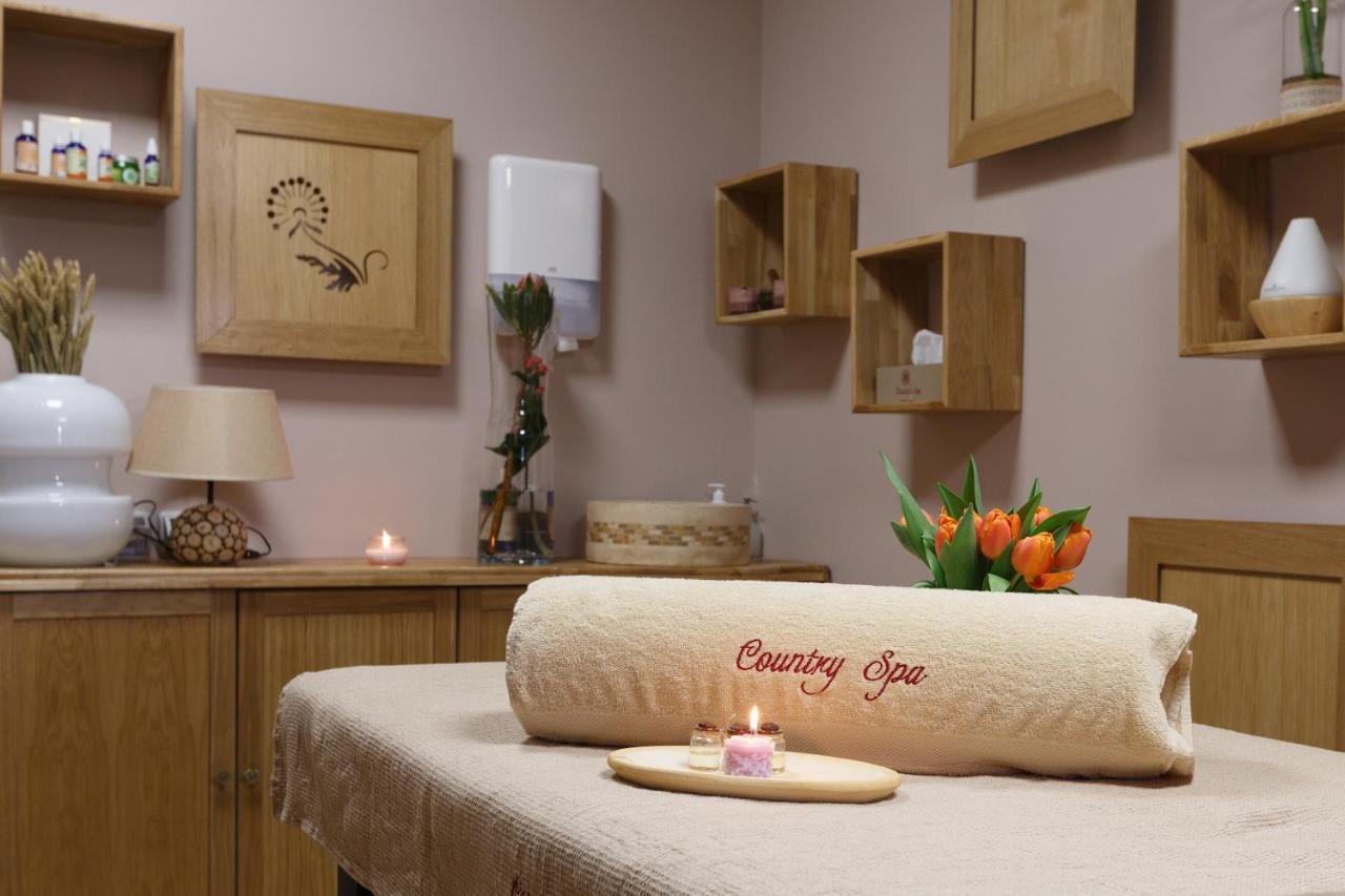 Country Spa Retreat 스나고브 외부 사진 A spa treatment room