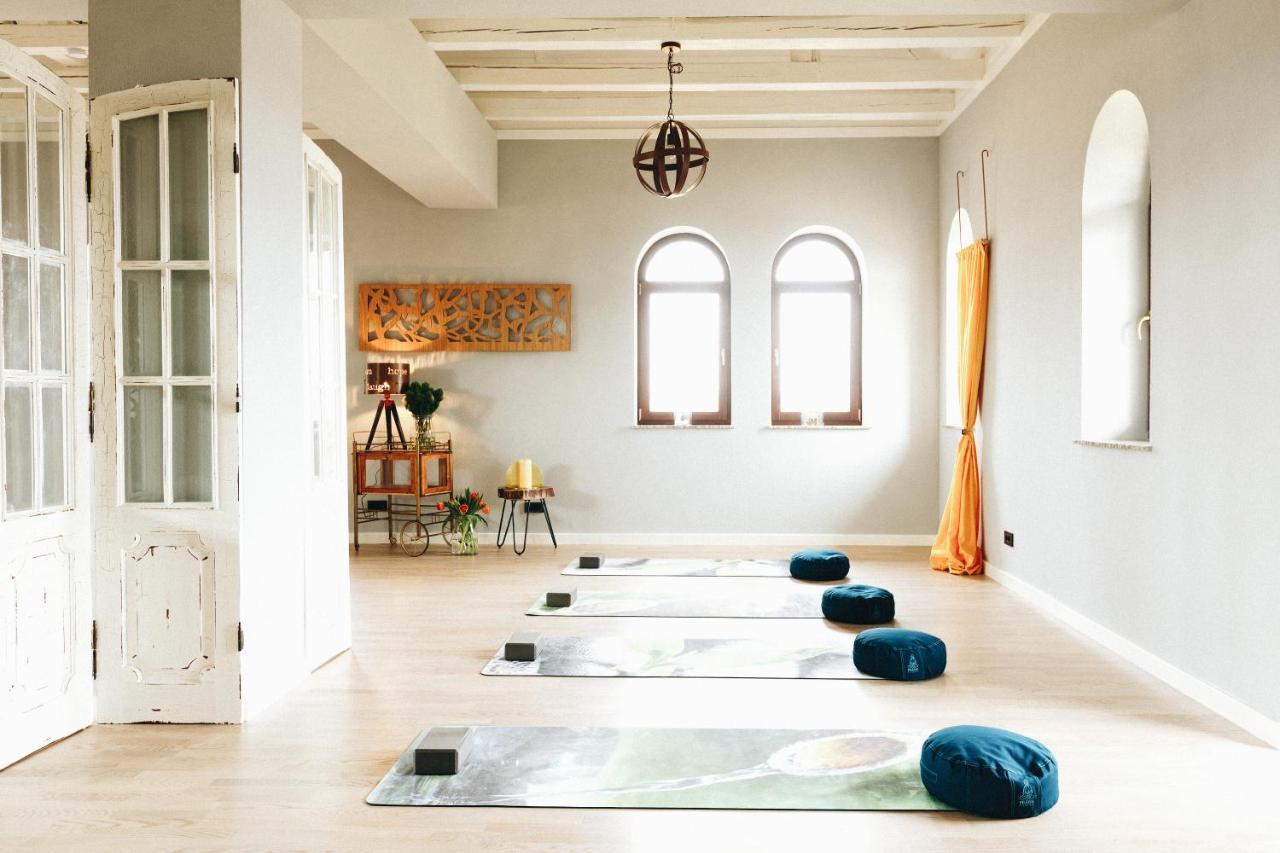 Country Spa Retreat 스나고브 외부 사진 The Yoga Room at The Lodge at The Grove